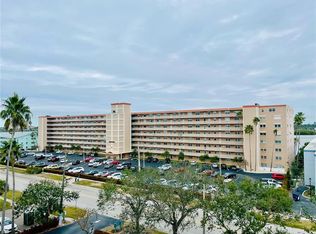 1847 Shore Dr S APT 316, South Pasadena, FL 33707