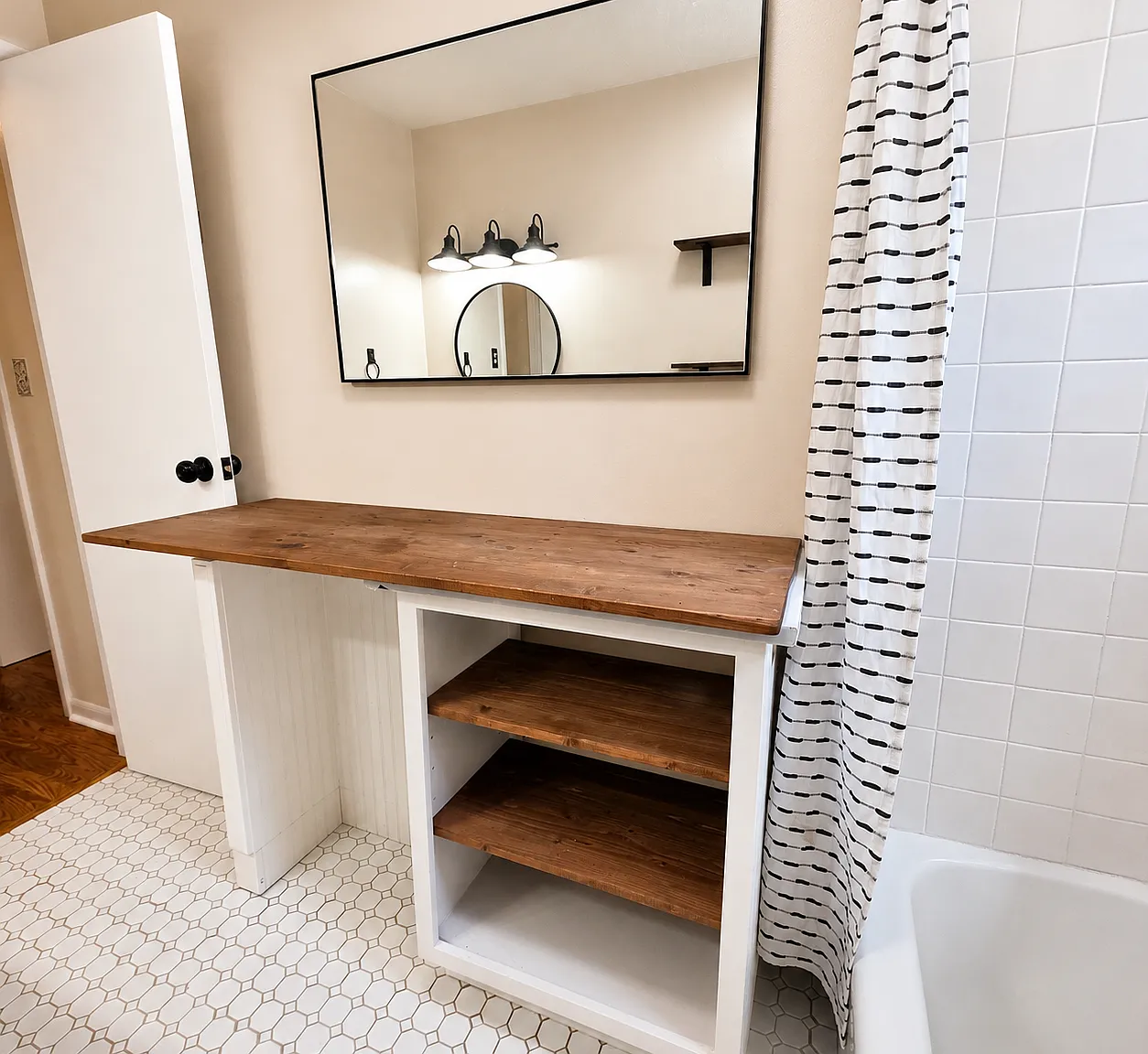 2 bed, 1.5 bath, 1000 sqft, $1,575 — Photo 4