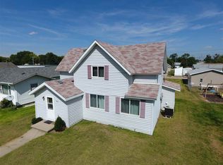 816 Washington St, Gothenburg, NE 69138
