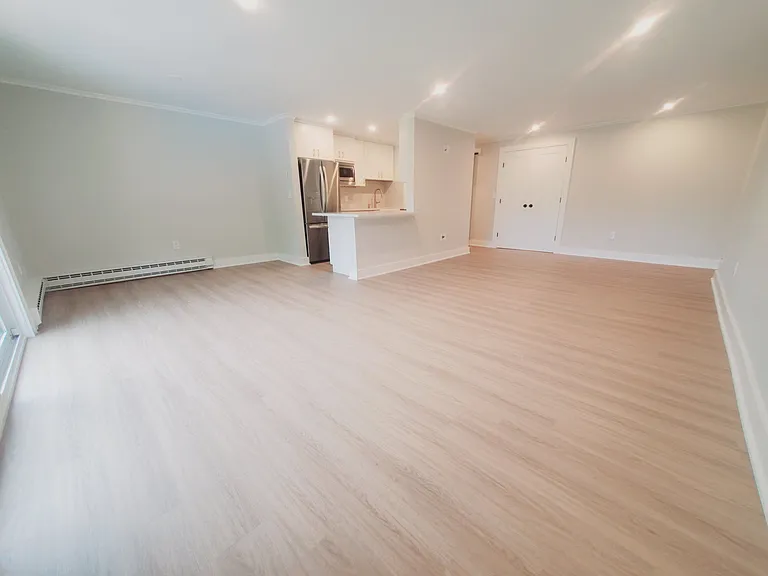 85 Riverside Ave #F7 — Photo 9