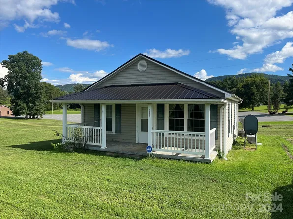 1973 Paul Shuping Ave, Morganton, NC 28655
