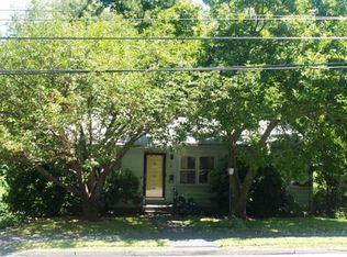 63 Pleasant St, Swampscott, MA 01907