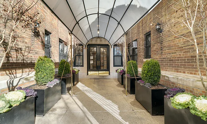 Rented by Oxford Property Group | media 19