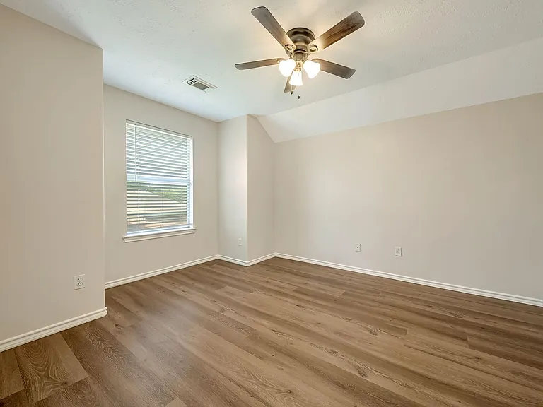 15311 Bronze Leaf Ct — Photo 18