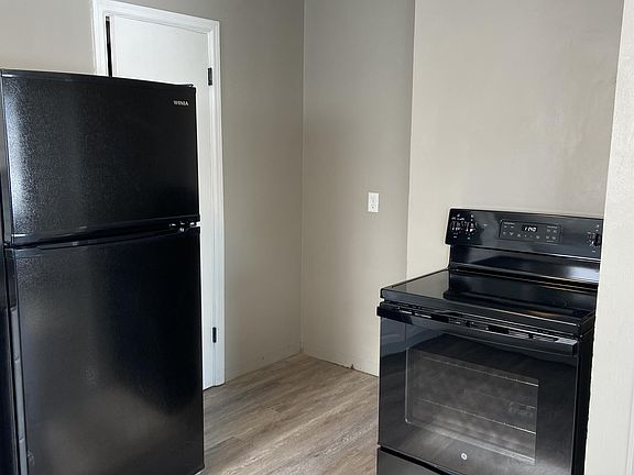 4th image of 315 S 5 E APT 1