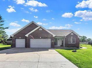 3663 N Hunters Ct, Greenfield, IN