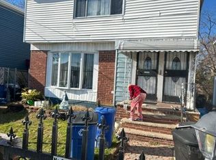 14648 223rd St, Springfield Gardens, NY 11413