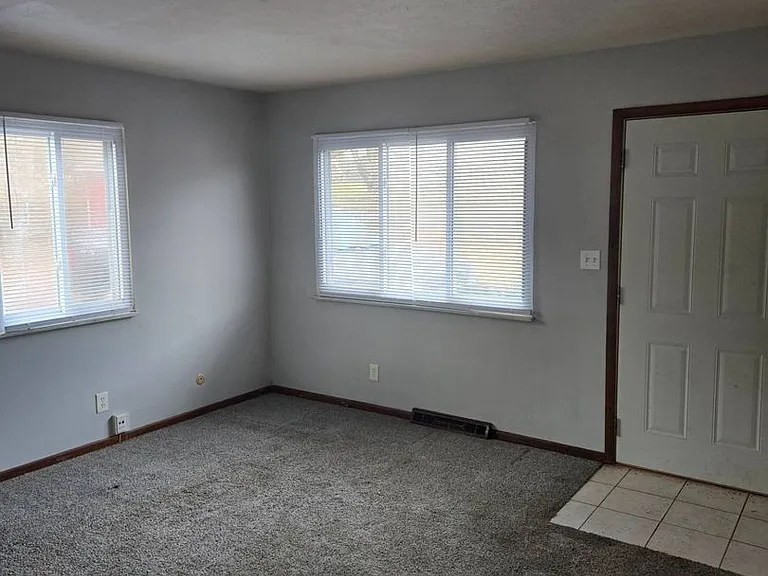 2264 SW 5th St — Photo 13