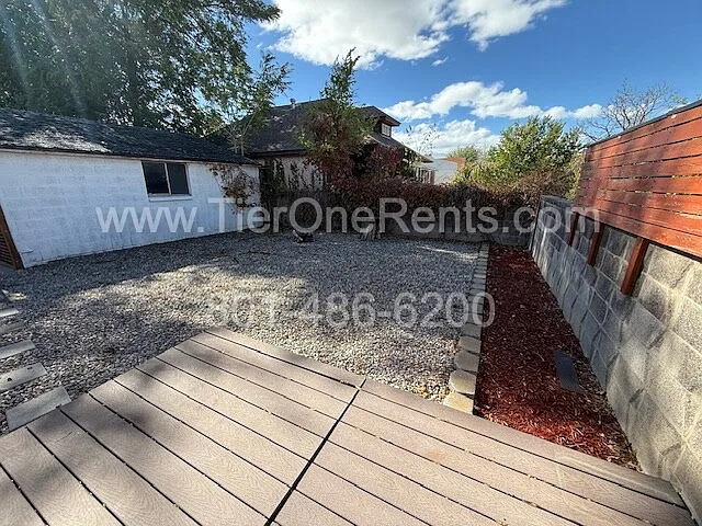 556 S Navajo St — Photo 24