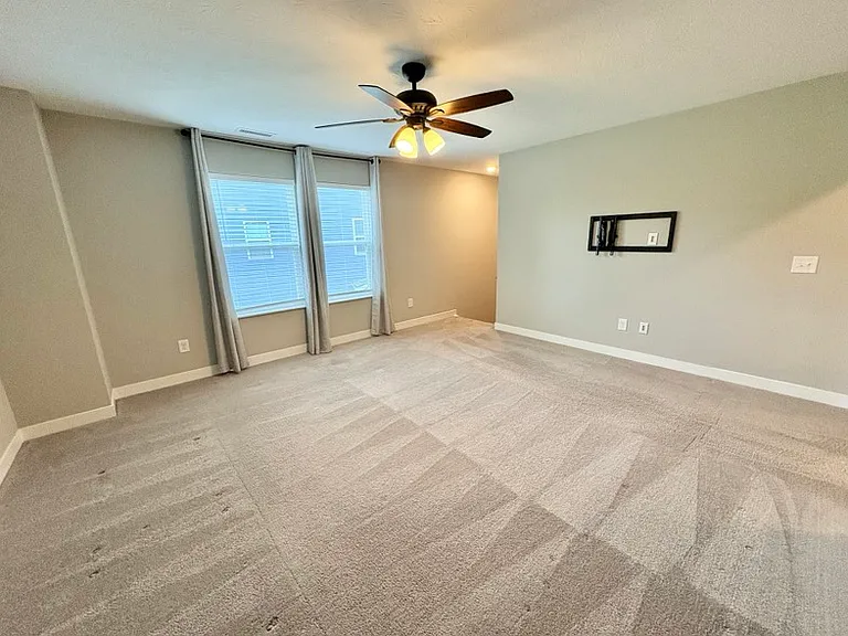 3694 Locust Dr — Photo 21