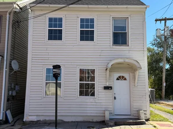 115 N Spring St, Martinsburg, WV 25401