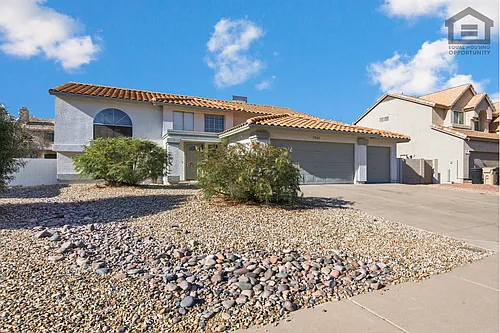 7202 W Corrine Dr Photo 1