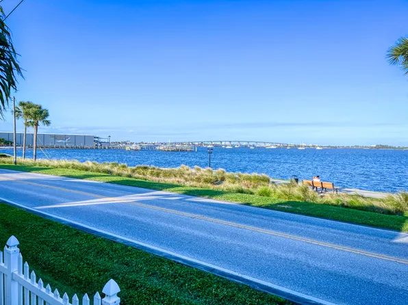 9 NE Nautical Dr #9, Jensen Beach, FL 34957