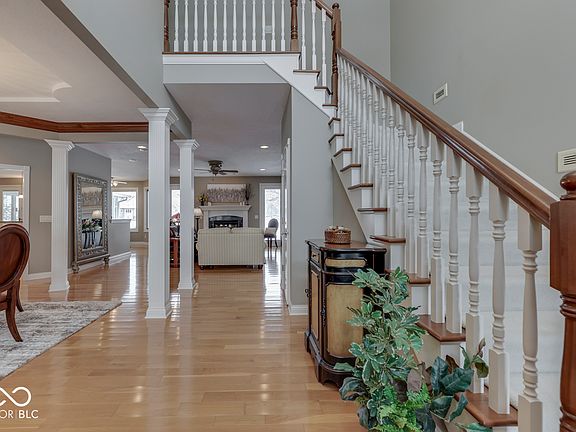 3rd image of 2861 Shadwell Pl