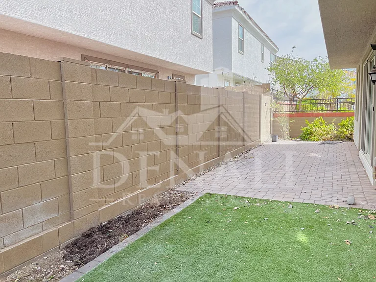 17155 N 9th Pl — Photo 36