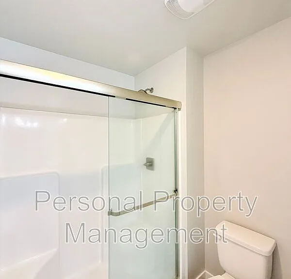 417 NE Repass Rd #2 — Photo 12