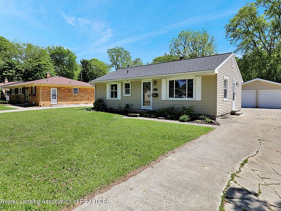 2nd image of 1627 S Holly Way