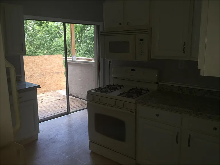 20 W Sunnyside Way #1 — Photo 8