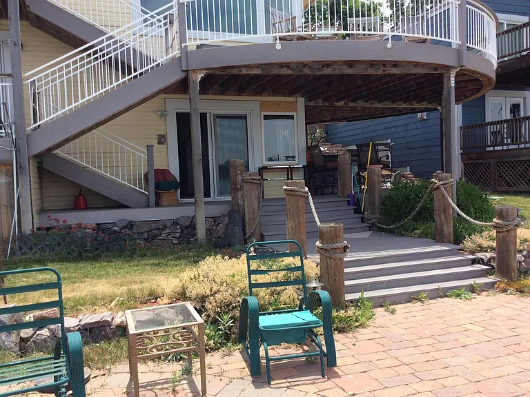 Winona St — Photo 4