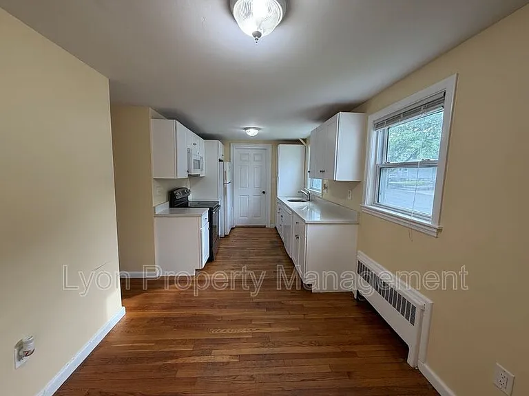 39 Alpena Ave — Photo 9