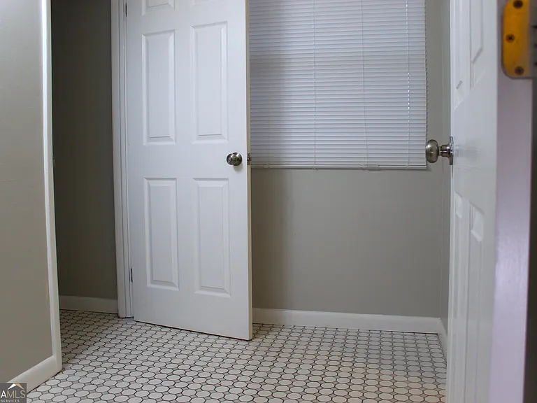 5811 Calico Ct — Photo 13