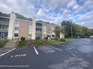 1702 Summit Pointe Dr #1702, Scranton, PA 18508