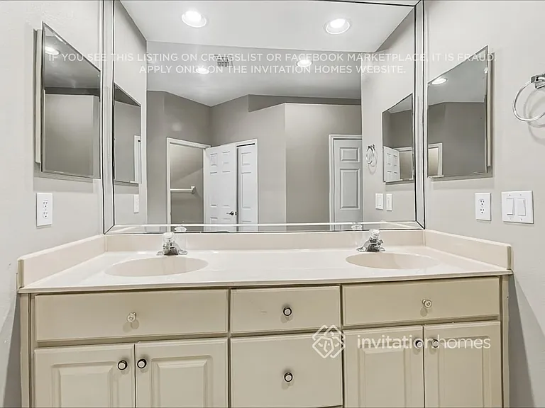 9424 Clover Glen Dr — Photo 11