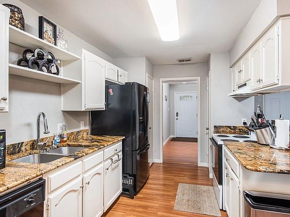 4th image of 3701 French Wood Dr