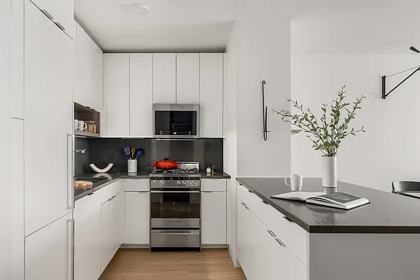 Rented by Living New York | media 4