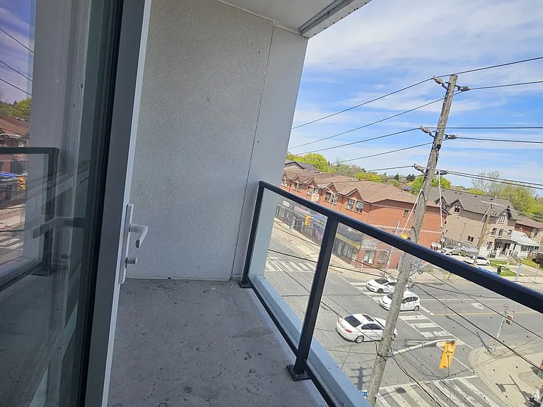 556 Marlee Ave #421 — Photo 17