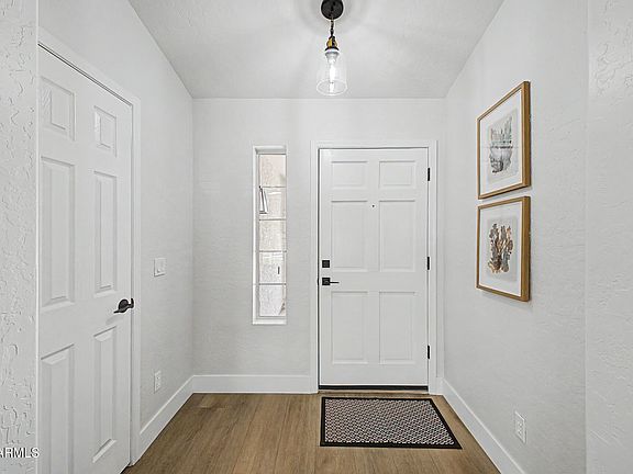3rd image of 2519 E LYNWOOD Street
