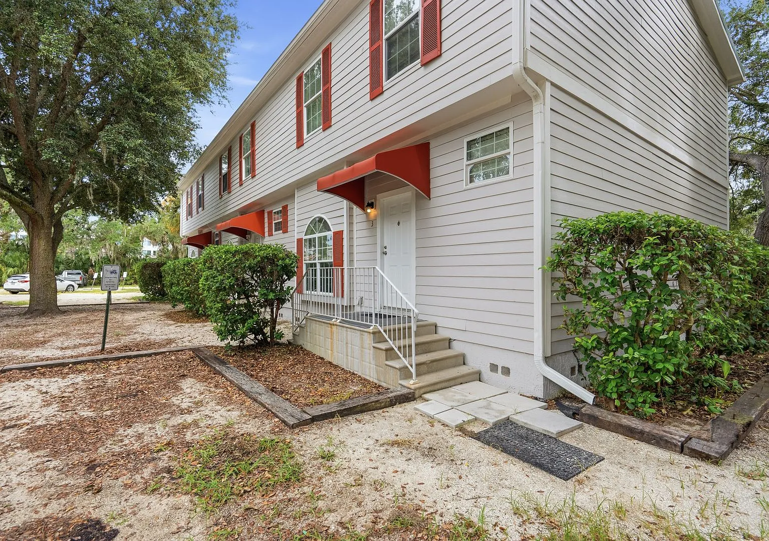 Cedar Street Apartments — Photo 1
