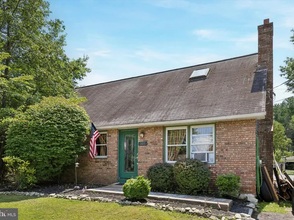 105 Endfield Rd, Feasterville Trevose, PA 19053