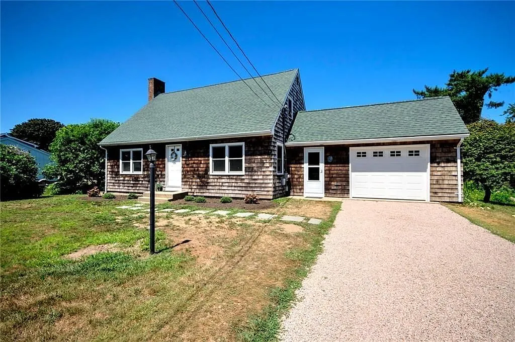 3 bed, 2.0 bath, 1547 sqft, $2,600 — Photo 1