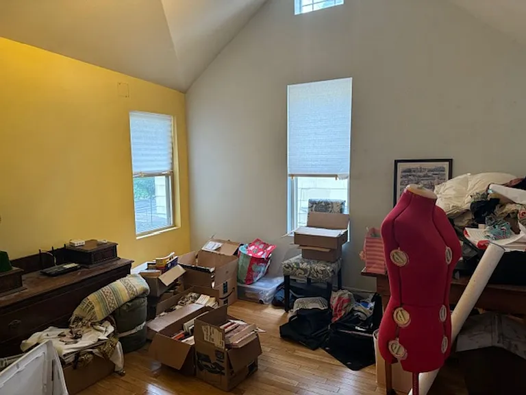 780 University Ave — Photo 11