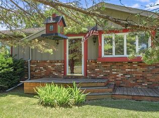 1593 Delaware Rd, Pomona, KS 66076