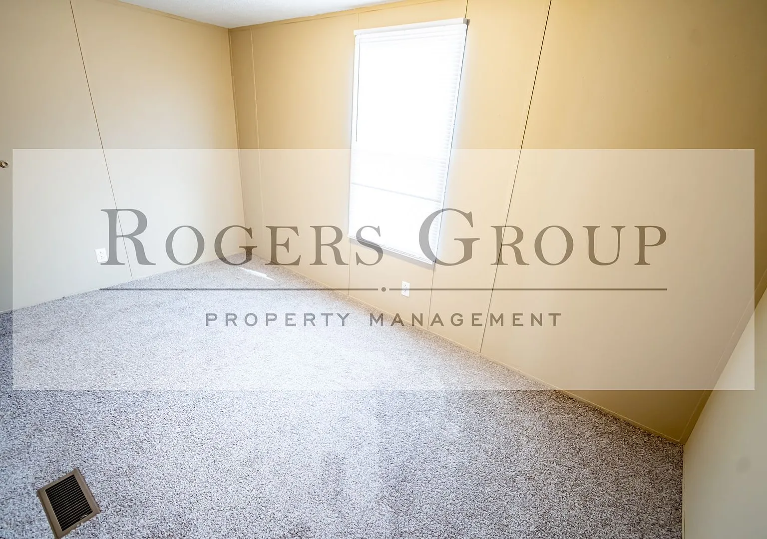3 bed, 2.0 bath, $995 — Photo 4