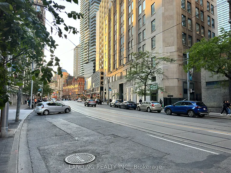 21 Carlton St #3404 — Photo 21
