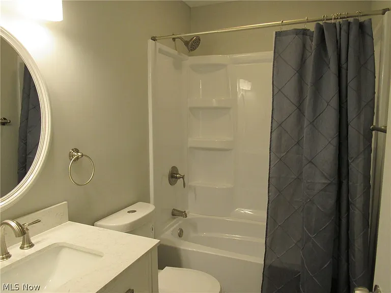 7155 Auburn Rd — Photo 26