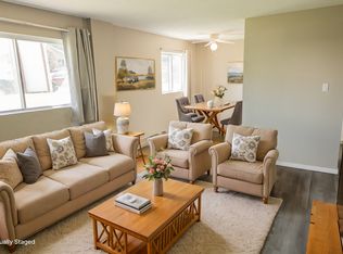 4311 75th St NW, Calgary, AB T3B 2M7