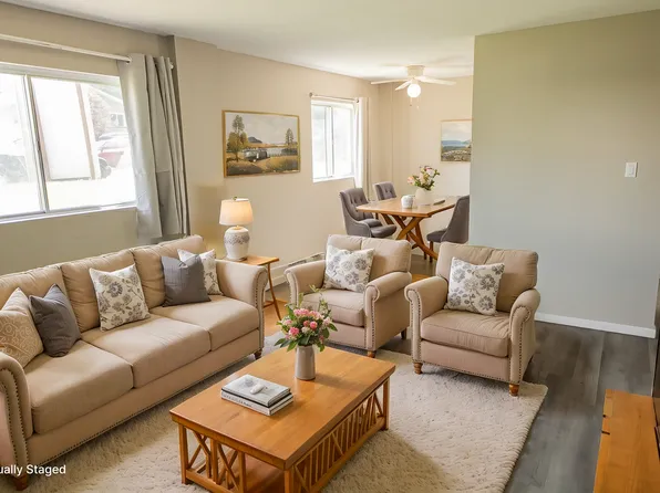 4311 75th St NW, Calgary, AB T3B 2M7