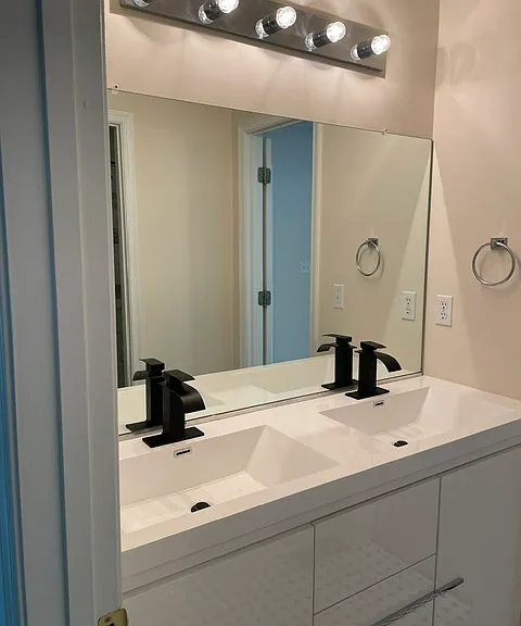 121 Sundrops Ct — Photo 23