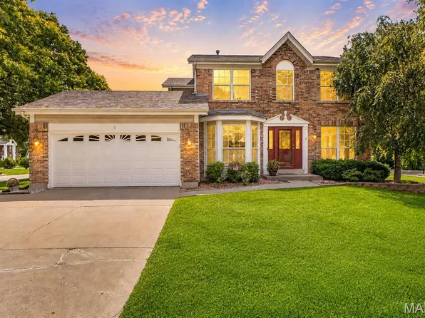 2 Cotillion Ct, O'Fallon, MO 63368