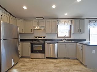 510 Lakeview Dr, Delmont, PA 15626