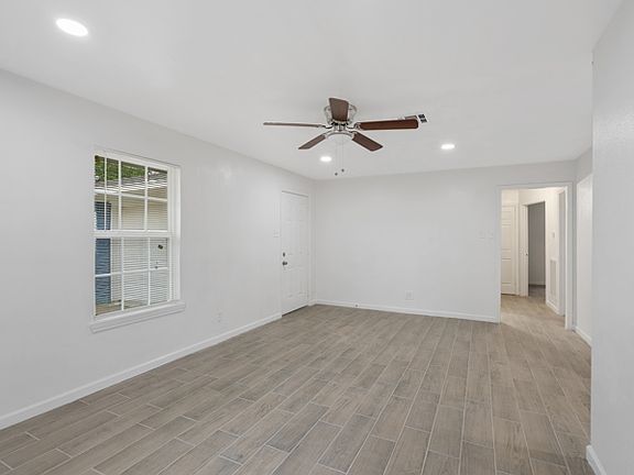 4th image of 510 Ulrich St