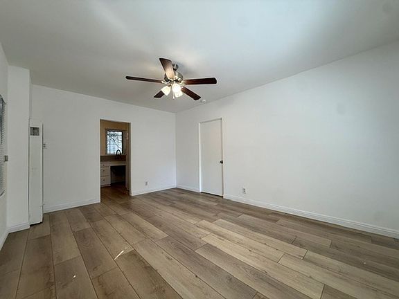 3rd image of 1244 21st St APT A