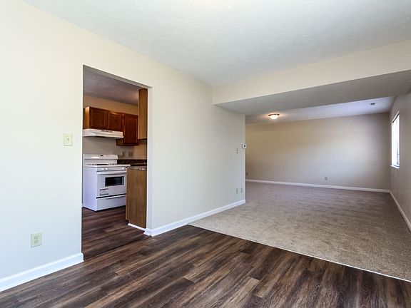 5th image of 718 Westridge South Dr