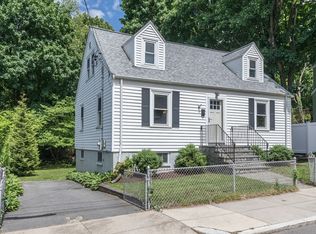 19 Tobin Rd, West Roxbury, MA 02132