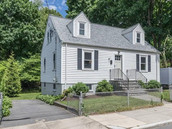 19 Tobin Rd, West Roxbury, MA 02132