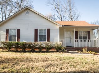 3821 Rosedown Dr, Matthews, NC 28105